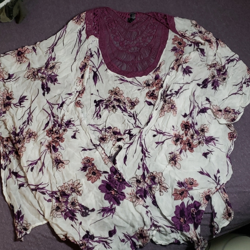 Light floral shawl